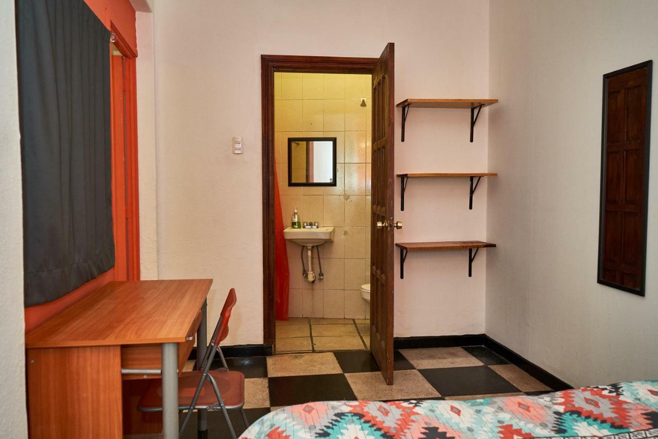 Hostal Americana Guadalajara Exterior foto